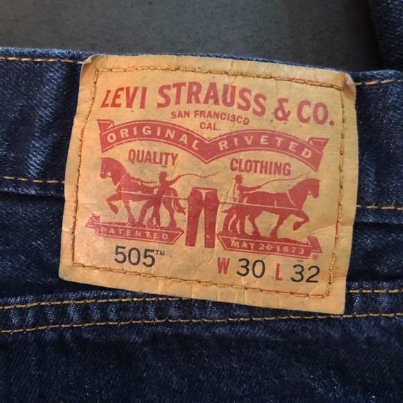 Men’s Levi jeans - Picture 3 of 3